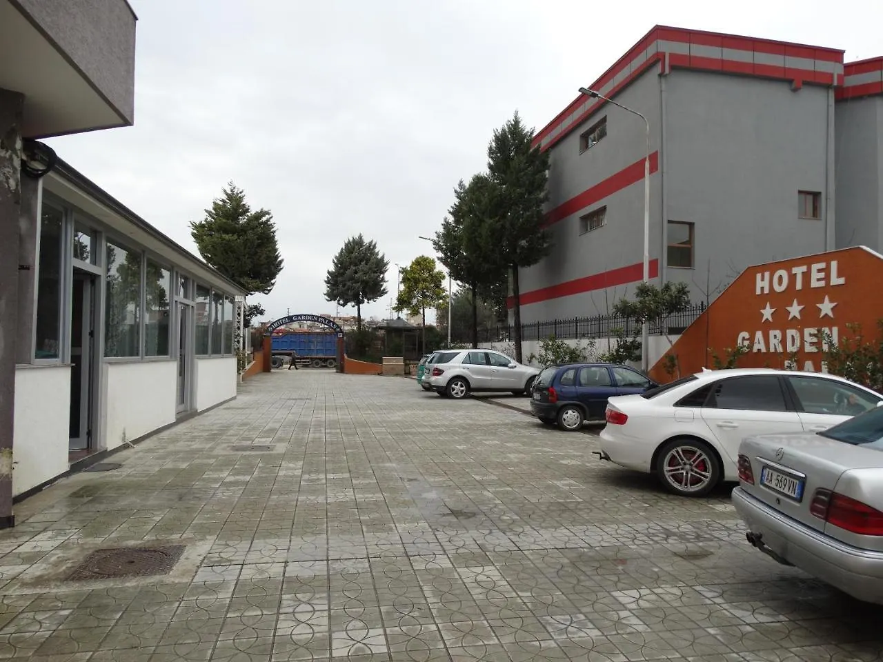 Garden Palase Hotel Fier