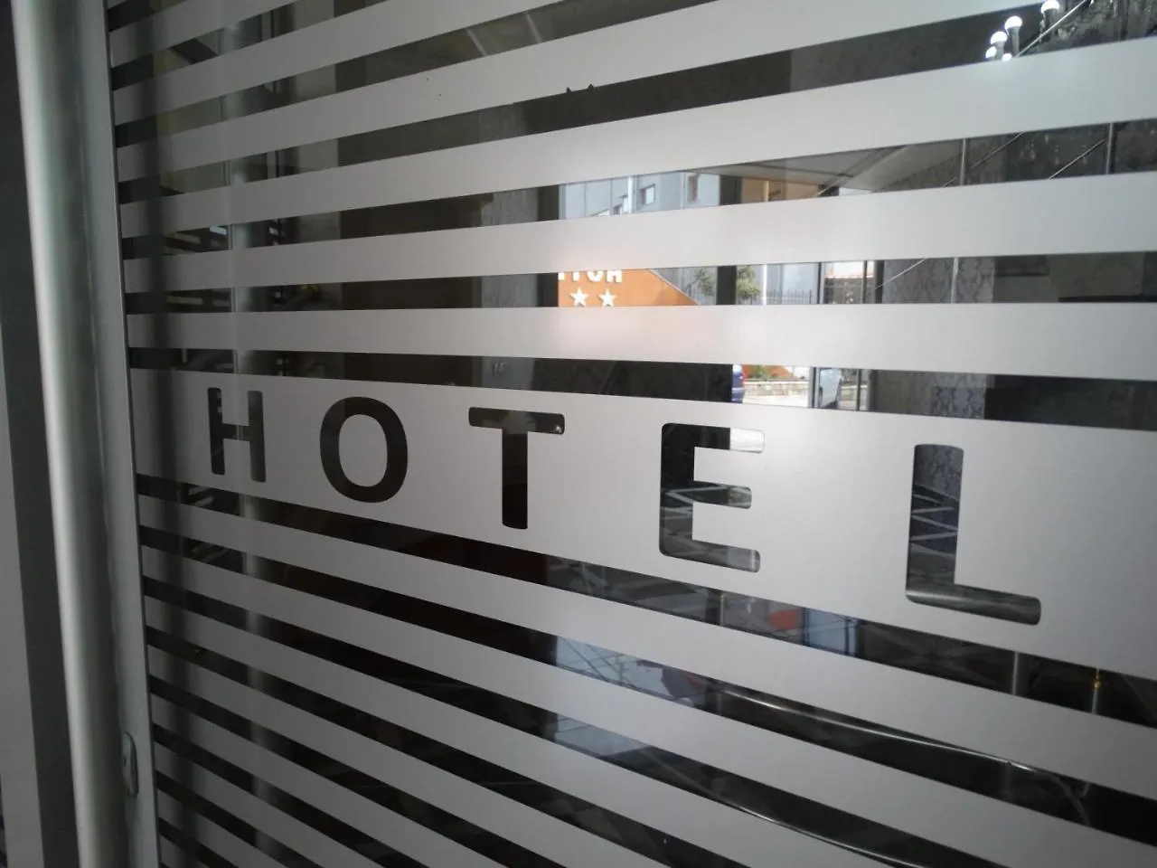 Garden Palase Hotel Fier